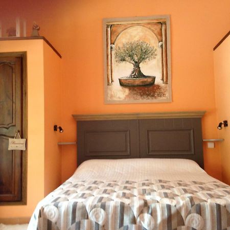 Saint-Marc-Jaumegarde Mas Des Oliviers Bed & Breakfast エクステリア 写真