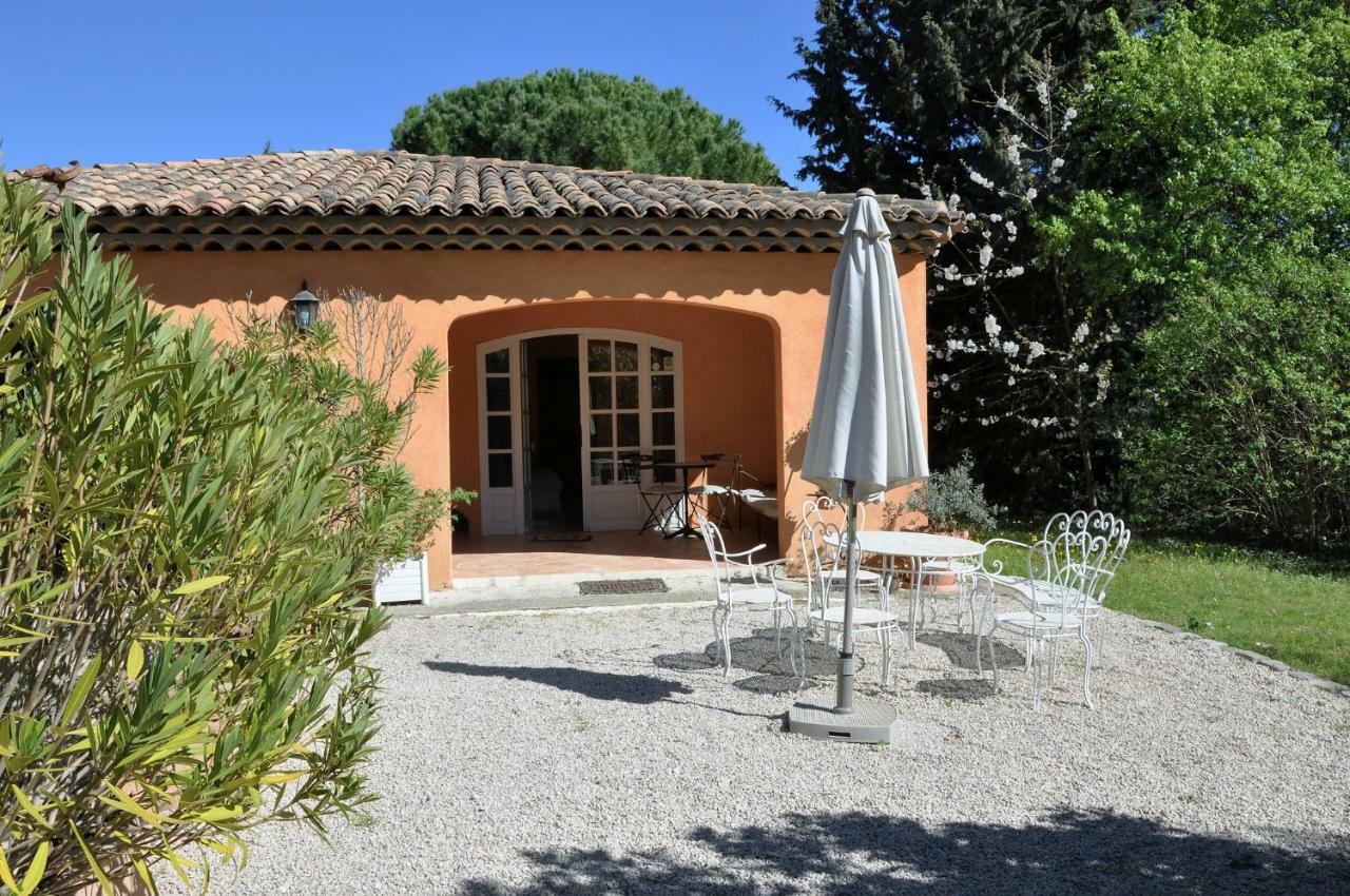 Saint-Marc-Jaumegarde Mas Des Oliviers Bed & Breakfast エクステリア 写真