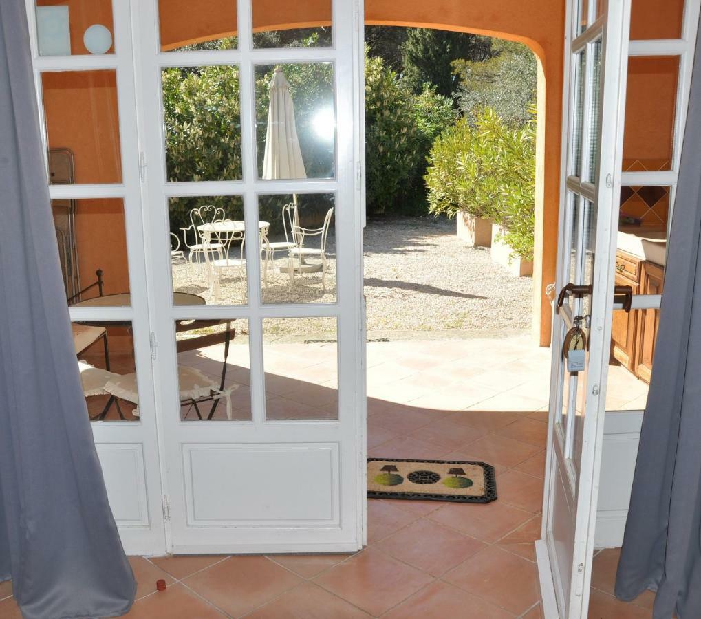 Saint-Marc-Jaumegarde Mas Des Oliviers Bed & Breakfast エクステリア 写真